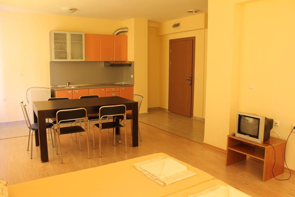 Aqua Blue Apartments Pantai Sunny Ruang foto