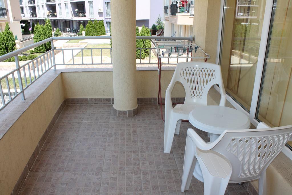 Aqua Blue Apartments Pantai Sunny Ruang foto